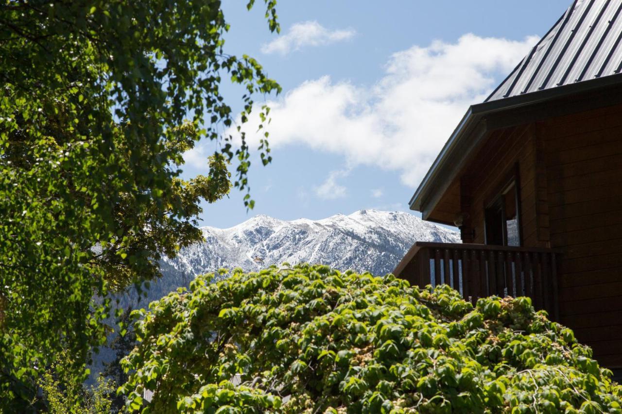 Alpine Lodge Motel Hanmer Springs Bagian luar foto