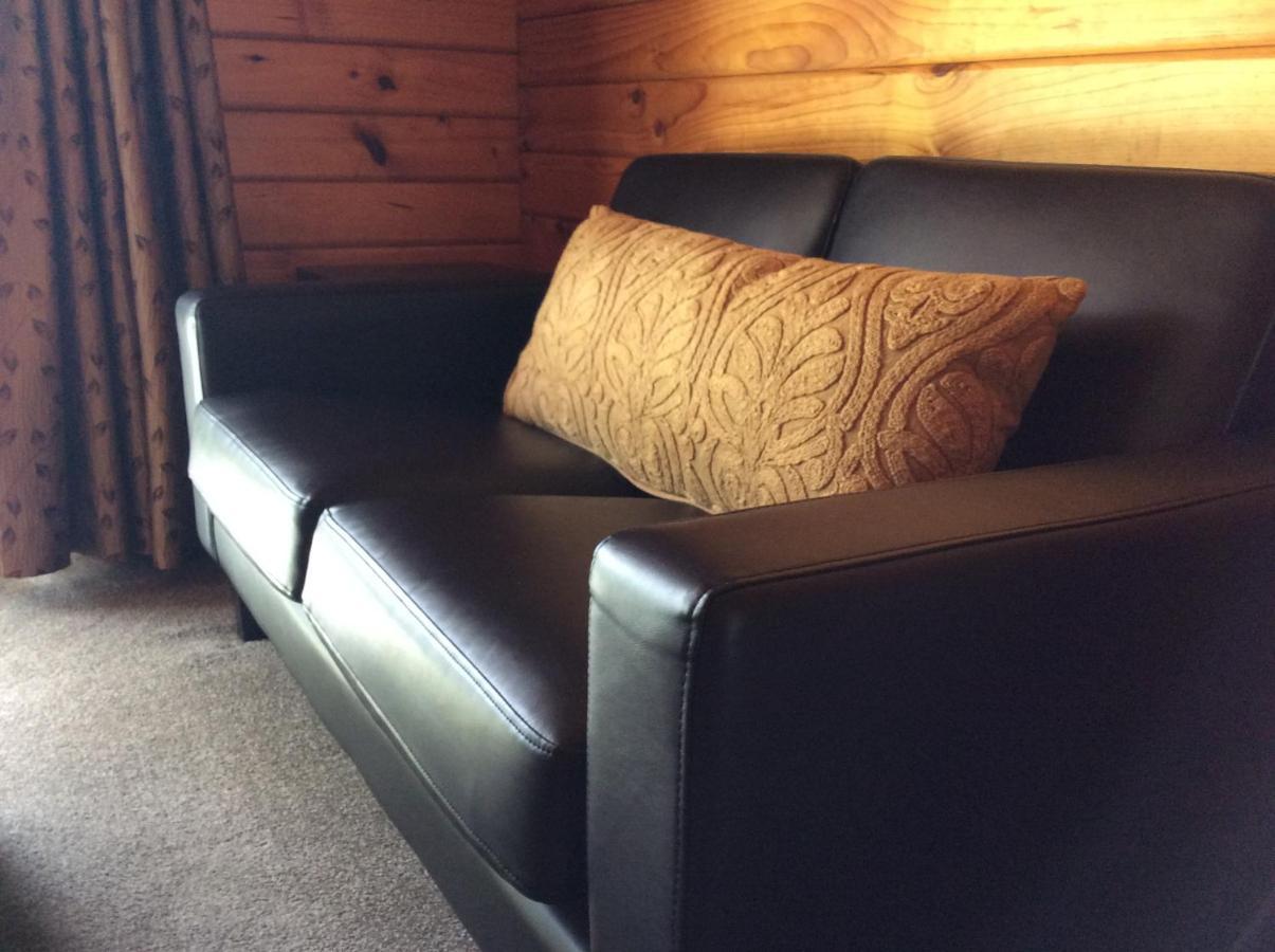 Alpine Lodge Motel Hanmer Springs Bagian luar foto