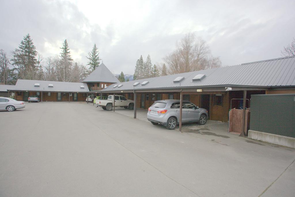 Alpine Lodge Motel Hanmer Springs Bagian luar foto