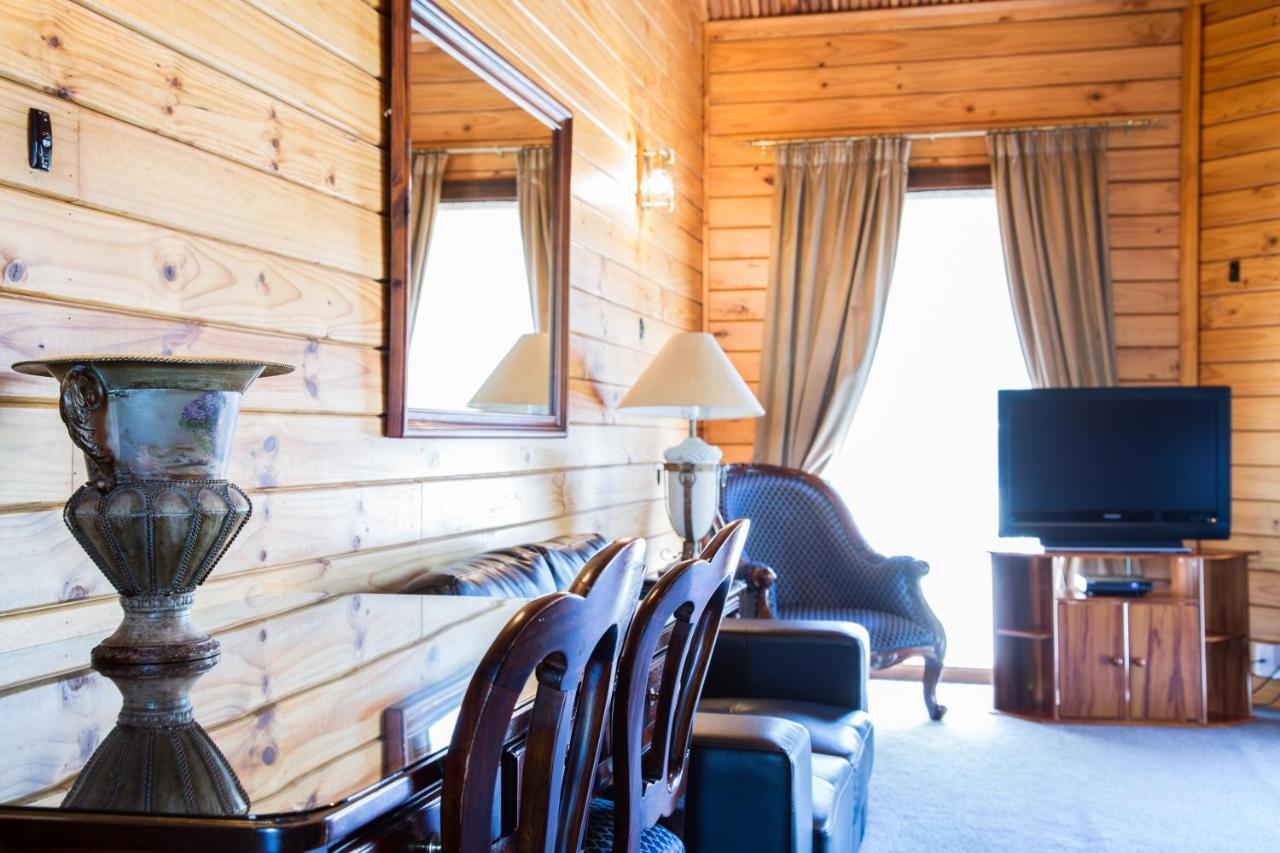 Alpine Lodge Motel Hanmer Springs Bagian luar foto